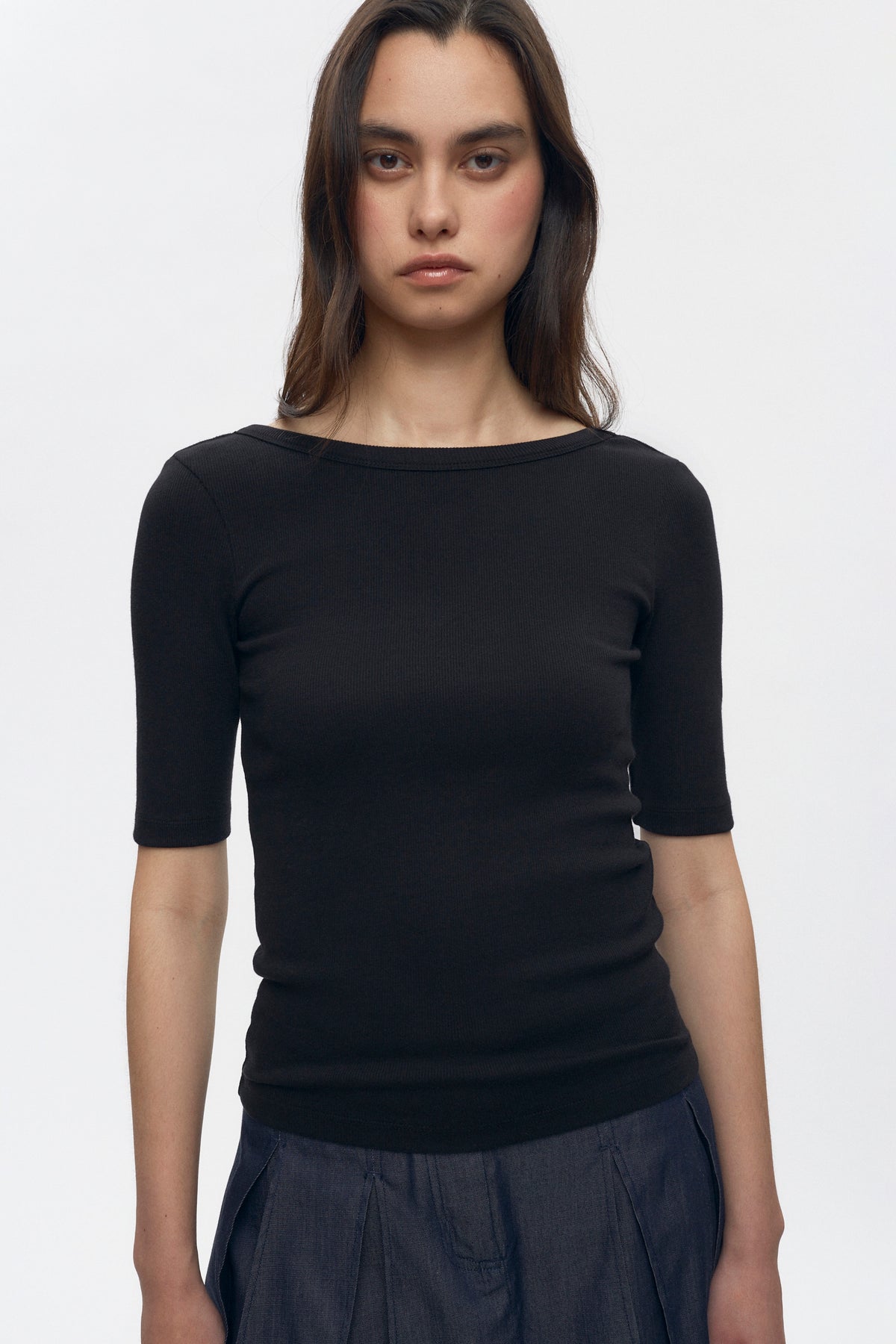 Michelle is 5’10” is a regular S and is wearing a S.